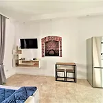 Casa J. Gusbeth